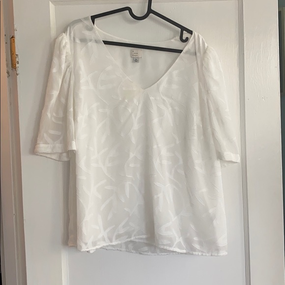 Blouse - Picture 1 of 4